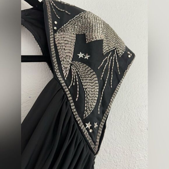 Casadei sleeveless beaded embellishment open back draped black dress size 10 - Picture 5 of 9